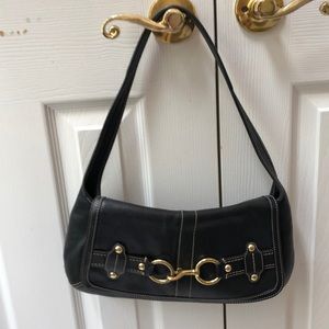Black leather vintage Coach shoulder bag